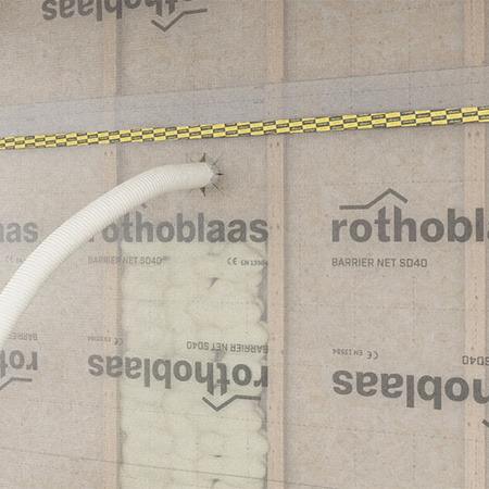 Folia paroizolacyjna zbrojona BARRIER NET SD 40 1,5x50 m 75 m² Rothoblaas